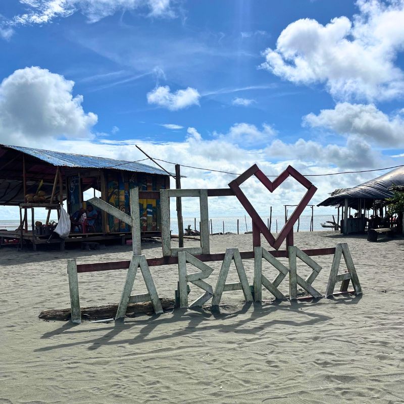 Letrero turístico de La Barra, Pacífico colombiano