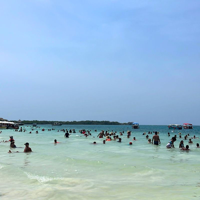 Playas y naturaleza en Isla Tintipán, Colombia