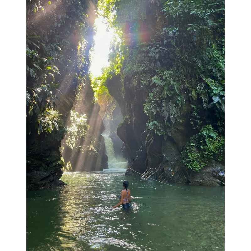 Río y naturaleza en El Danubio, Valle del Cauca